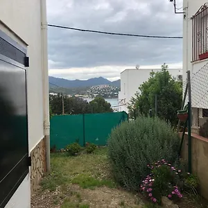 Planta Baixa Amb Jardí I Vistes Al Mar Llançà
